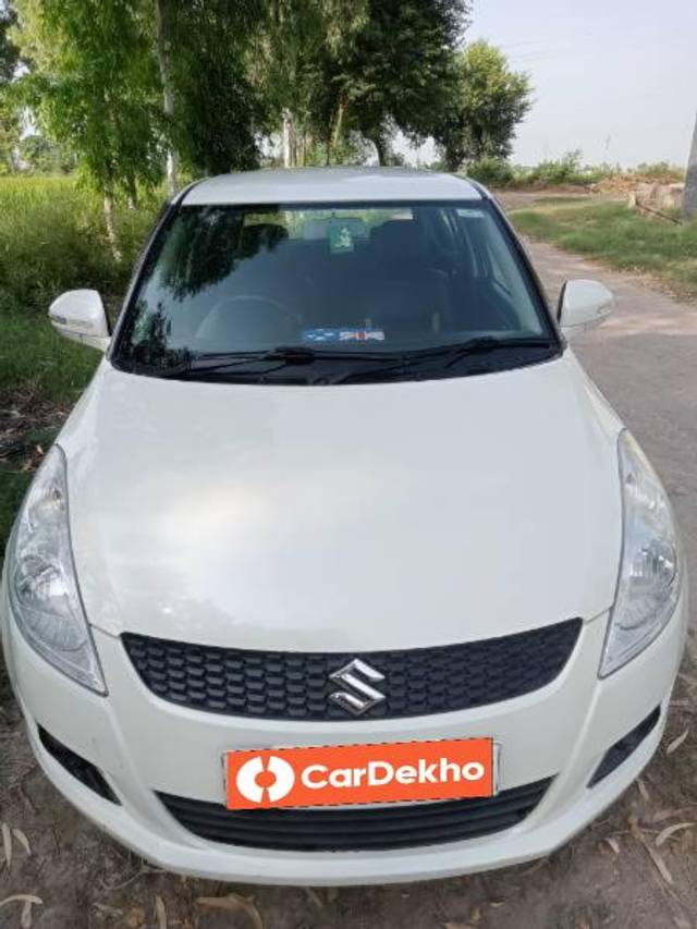 https://images10.gaadi.com/usedcar_image/3652293/original/processed_86ef7b80-0b2e-49d6-b217-8b365f4b7443.jpg?imwidth=6400