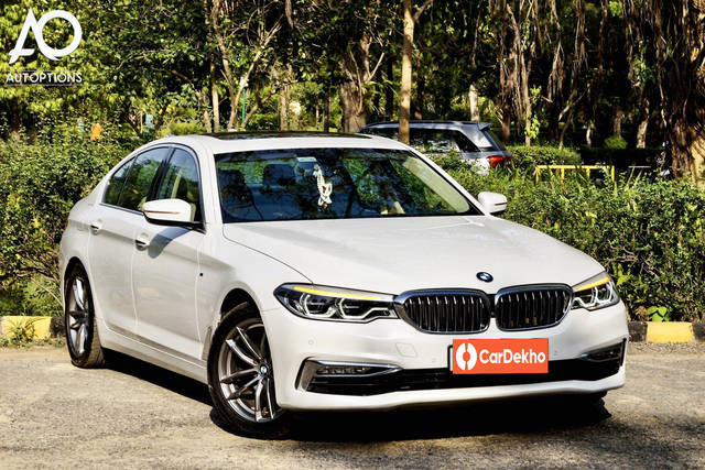 https://images10.gaadi.com/usedcar_image/3652338/original/processed_img2906204__used_car_2906204_1698916756.png?imwidth=6400