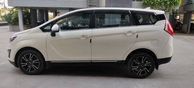 https://images10.gaadi.com/usedcar_image/3652369/original/26__VCC_IMG_1698309760433_1810152_95_1698310073.jpg?imwidth=6401