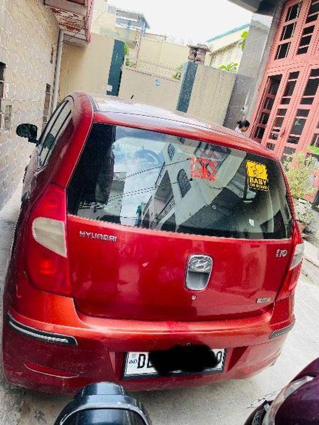 https://images10.gaadi.com/usedcar_image/3652394/original/processed_51922ec6-6fbd-4d00-ab6c-e97334ed86b9.jpeg?imwidth=6402