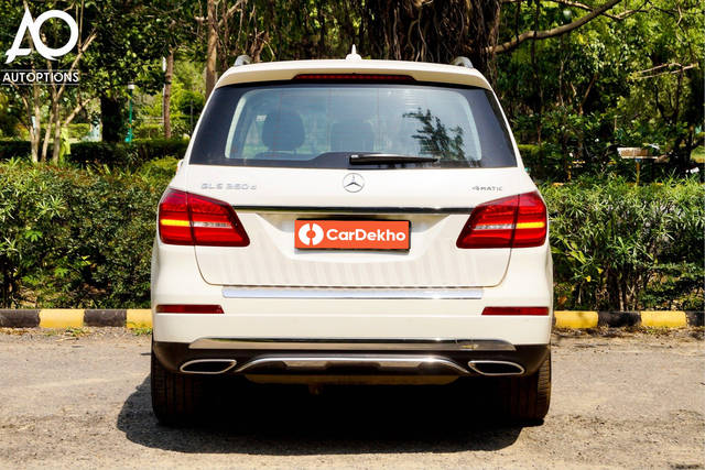 https://images10.gaadi.com/usedcar_image/3652428/original/processed_img2906254__used_car_2906254_1698919710.png?imwidth=6402