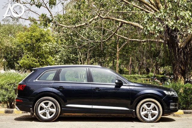 https://images10.gaadi.com/usedcar_image/3652445/original/processed_img2906265__used_car_2906265_1698920213.png?imwidth=6401