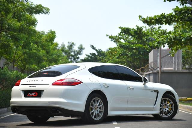 https://images10.gaadi.com/usedcar_image/3652574/original/processed_img2906346__used_car_2906346_1698923768.jpg?imwidth=6402