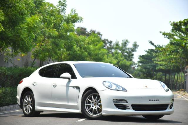 https://images10.gaadi.com/usedcar_image/3652574/original/processed_img2906346__used_car_2906346_1698923769.jpg?imwidth=6400