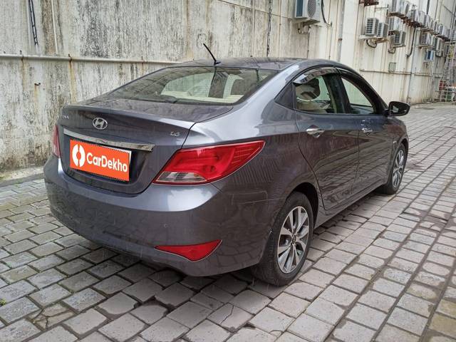 https://images10.gaadi.com/usedcar_image/3652636/original/processed_img2906388__usedcar_whatsappimage2023_11_02at171913_1__2906388_1698925848.jpeg?imwidth=6401