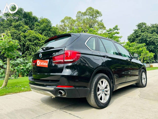 https://images10.gaadi.com/usedcar_image/3652677/original/processed_img2906413__used_car_2906413_1698926450.png?imwidth=6402
