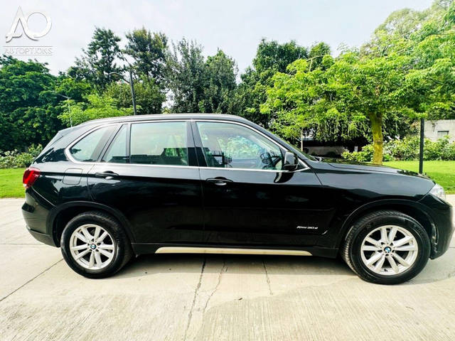 https://images10.gaadi.com/usedcar_image/3652677/original/processed_img2906413__used_car_2906413_1698926455.png?imwidth=6401
