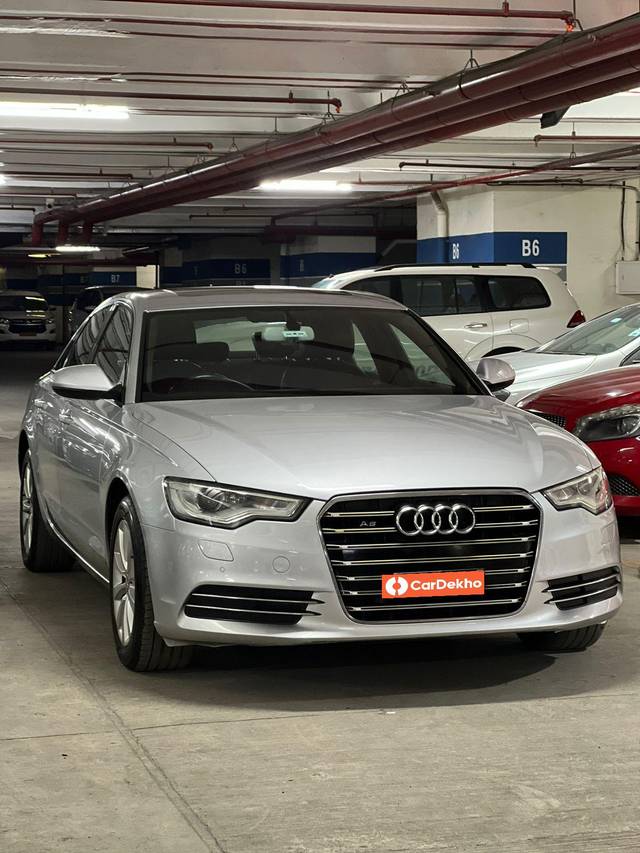 https://images10.gaadi.com/usedcar_image/3653053/original/processed_img2906594__used_car_2906594_1698941334.jpg?imwidth=6400
