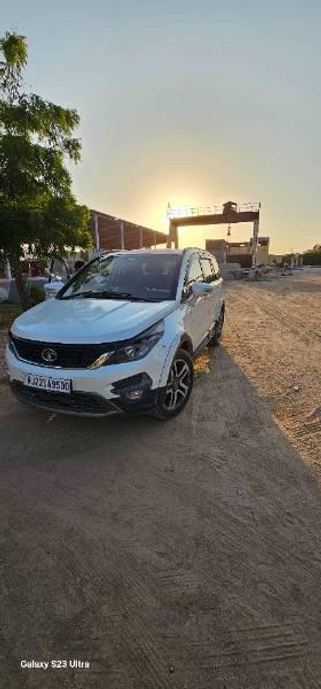 https://images10.gaadi.com/usedcar_image/3653131/original/processed_b8fa0829-8c1d-4b19-9177-8f4221334c02.jpg?imwidth=6402