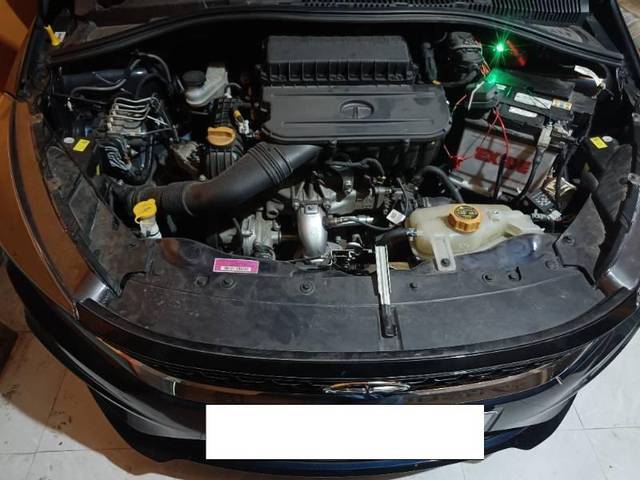 https://images10.gaadi.com/usedcar_image/3653432/original/processed_ab84d64f-bfd5-4cf6-835d-da4d7255c487.jpg?imwidth=6401