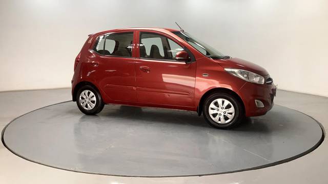 https://images10.gaadi.com/usedcar_image/3653569/original/img2906727__usedcar_i16_276591698992642_1698992688.jpg?imwidth=6401