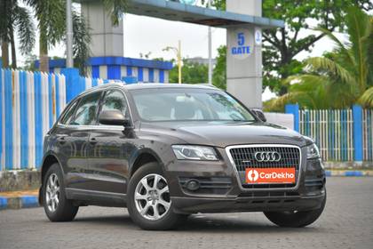 Audi Q5 2.0 TDI Premium Plus Audi Q5 2.0 TDI Premium Plus
