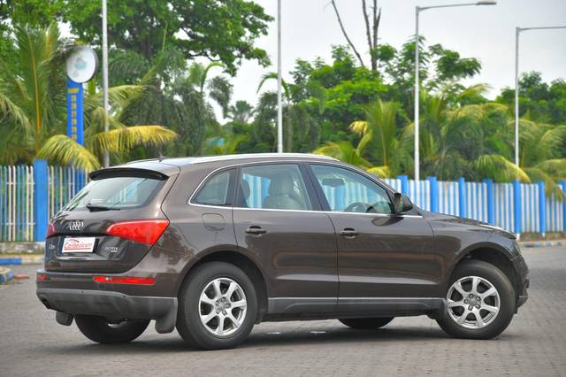 https://images10.gaadi.com/usedcar_image/3653686/original/processed_img2906792__used_car_2906792_1698996723.jpg?imwidth=6402