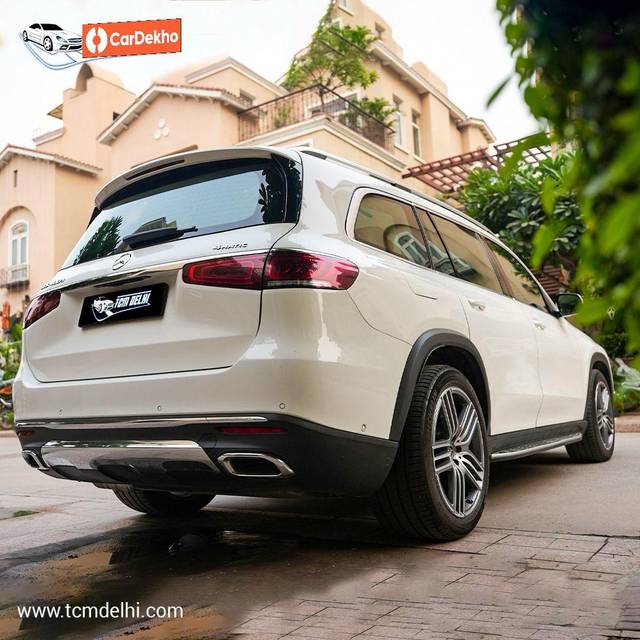 https://images10.gaadi.com/usedcar_image/3653691/original/processed_img2906797__used_car_2906797_1698996763.jpg?imwidth=6402