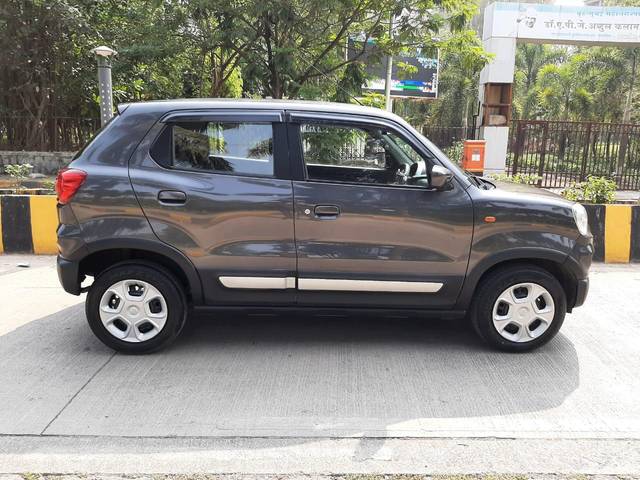 https://images10.gaadi.com/usedcar_image/3653832/original/processed_img2906891__used_car_2906891_1699000841.jpg?imwidth=6401