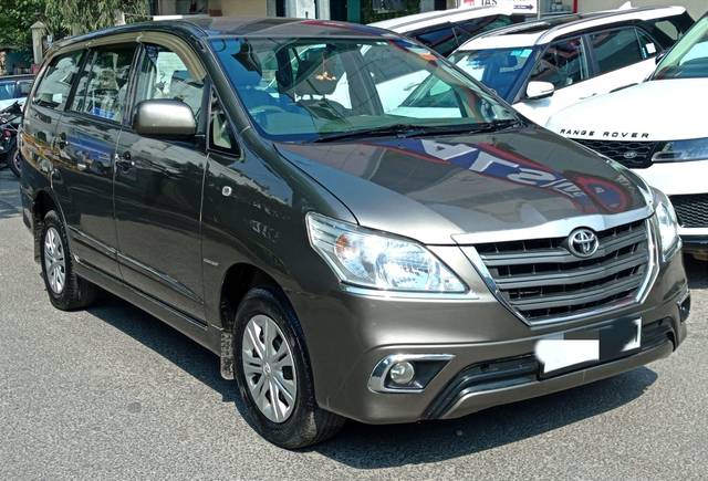 https://images10.gaadi.com/usedcar_image/3653898/original/processed_img2906927__used_car_2906927_1699003649.jpg?imwidth=6400