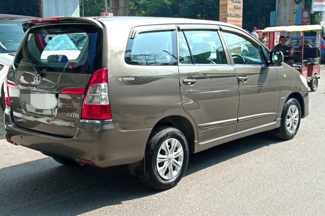 https://images10.gaadi.com/usedcar_image/3653898/original/processed_img2906927__used_car_2906927_1699003655.jpg?imwidth=6402