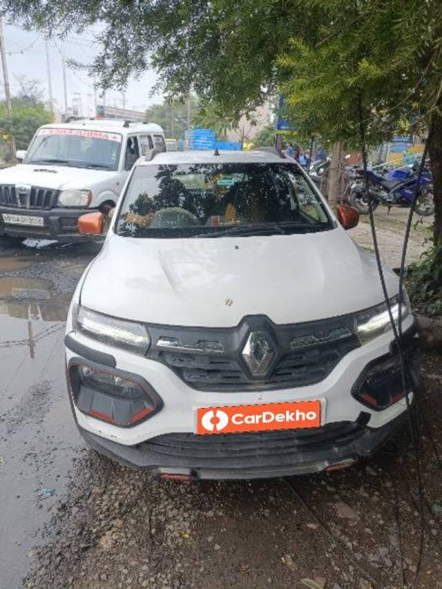 https://images10.gaadi.com/usedcar_image/3653900/original/processed_2140e1dd-e438-40e9-9671-8c9c5dfa1e9f.jpg?imwidth=6402