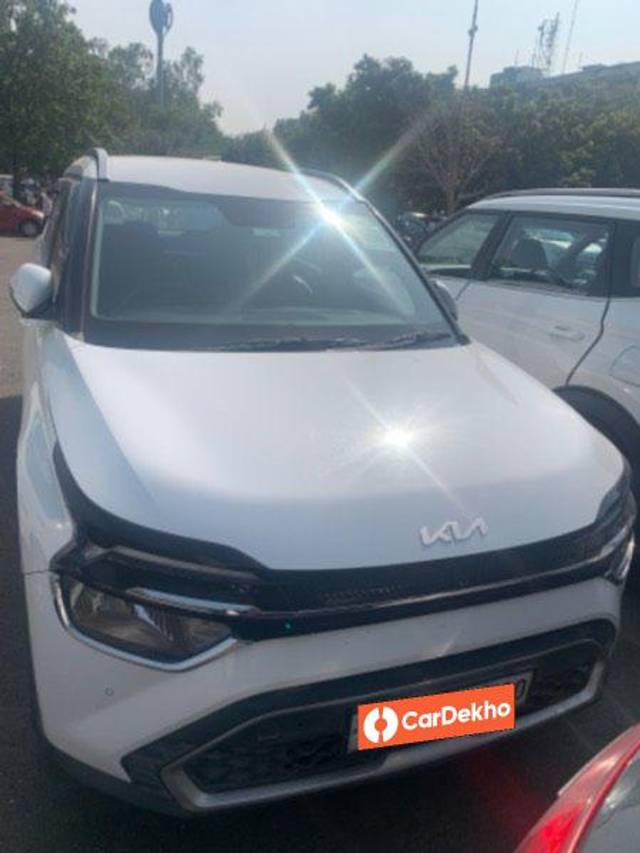 https://images10.gaadi.com/usedcar_image/3654147/original/processed_6d863876-8d6d-4e32-b723-ebefd58be256.jpeg?imwidth=6400