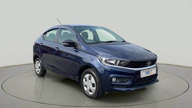 https://images10.gaadi.com/usedcar_image/3654446/original/slot__1-7-Exterior-16161053731-480c24df7074434eb60bce4a92e6353d-Exterior-7.jpg?imwidth=6400