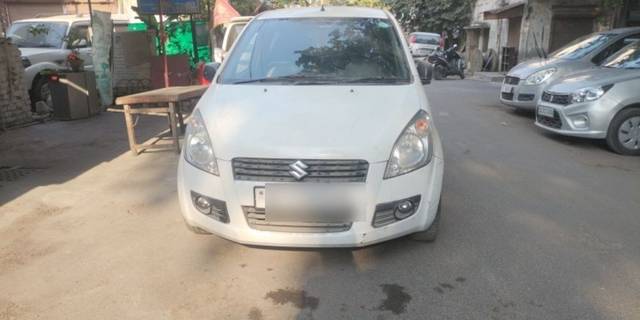 https://images10.gaadi.com/usedcar_image/3654554/original/27__VCC_1810611_94_1698403377.jpg?imwidth=6400