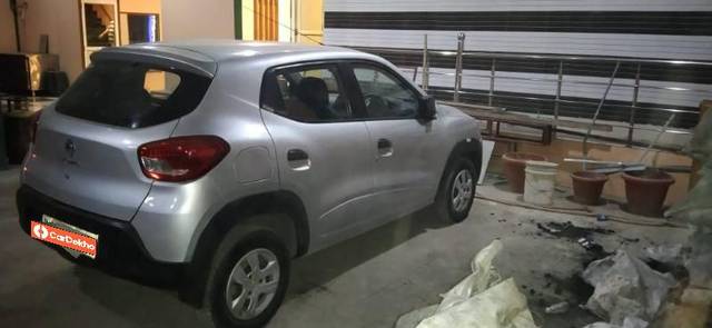 https://images10.gaadi.com/usedcar_image/3654678/original/processed_2721f58e-f466-4683-81a4-08f1f92ca5b4.jpg?imwidth=6401