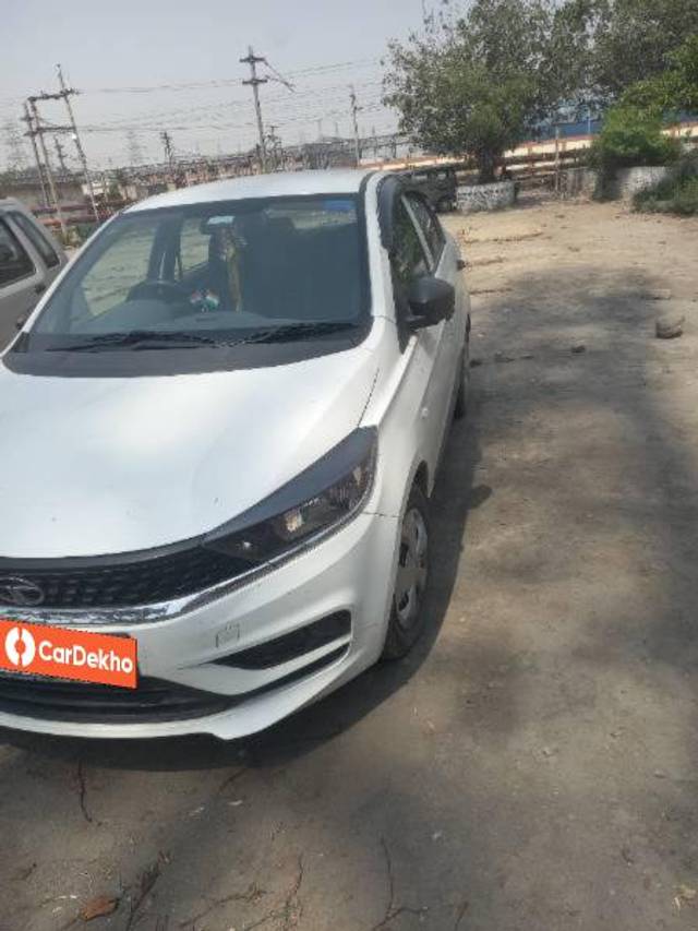 https://images10.gaadi.com/usedcar_image/3654803/original/processed_55419702-e5c5-4cd3-bdb3-efead24eef89.jpg?imwidth=6400