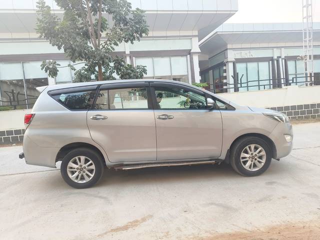 https://images10.gaadi.com/usedcar_image/3654857/original/img2907363__used_car_2907363_1699044774.jpg?imwidth=6401