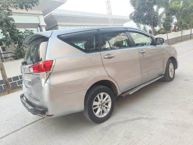 https://images10.gaadi.com/usedcar_image/3654857/original/processed_img2907363__used_car_2907363_1699044772.jpg?imwidth=6402
