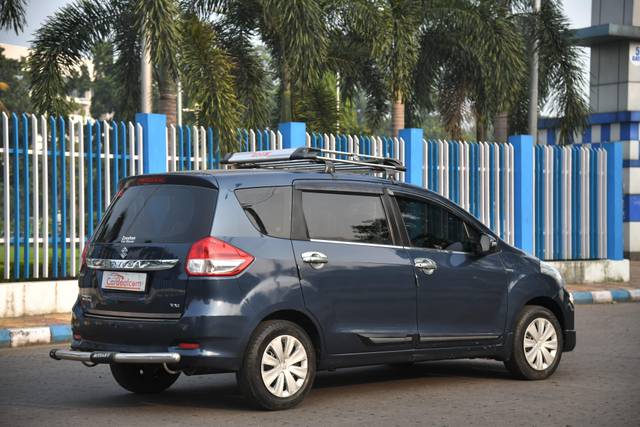 https://images10.gaadi.com/usedcar_image/3655210/original/processed_img2907495__used_car_2907495_1699963480.jpg?imwidth=6402