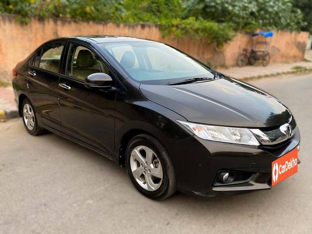 https://images10.gaadi.com/usedcar_image/3655242/original/processed_img2907511__used_car_2907511_1699080810.jpg?imwidth=6400