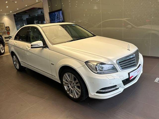 https://images10.gaadi.com/usedcar_image/3655246/original/processed_img2907514__usedcar_whatsappimage2023_11_02at155606_2__140381699080733_1699080749.jpeg?imwidth=6400