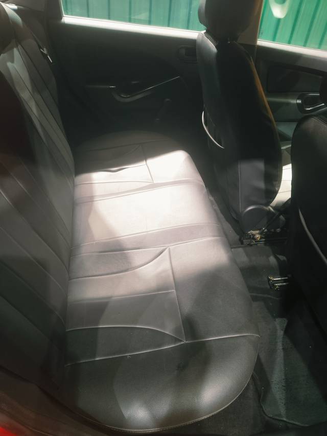 https://images10.gaadi.com/usedcar_image/3655281/original/img2907533__used_car_2907533_1702797713.jpg?imwidth=6402