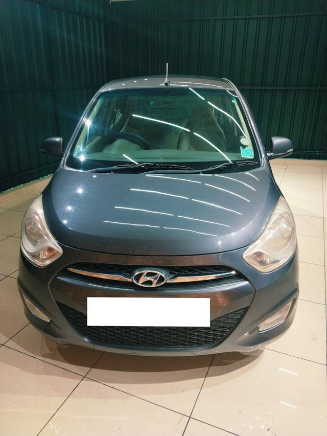 https://images10.gaadi.com/usedcar_image/3655300/original/processed_img2907539__used_car_2907539_1702796837.jpg?imwidth=6400
