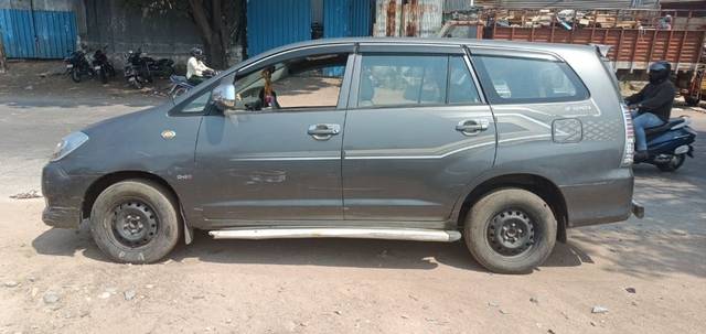 https://images10.gaadi.com/usedcar_image/3655321/original/28__VCC_IMG_1698473026366_1810866_95_1698473539.jpg?imwidth=6401