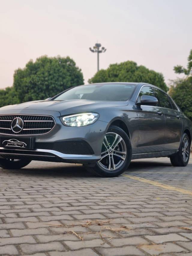 https://images10.gaadi.com/usedcar_image/3655351/original/processed_img2907572__usedcar_caf8d8b6_f927_48d9_8a56_d7f55c7a0c5a_117901699083445_1699083558.jpg?imwidth=6400