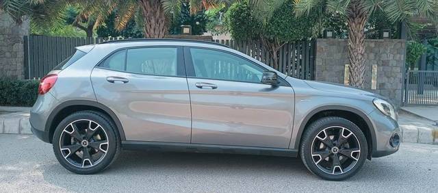 https://images10.gaadi.com/usedcar_image/3655383/original/img2907589__usedcar_04254ee1_3d64_46d1_9855_7eec22bc540e_2907589_1699097701.jpg?imwidth=6401