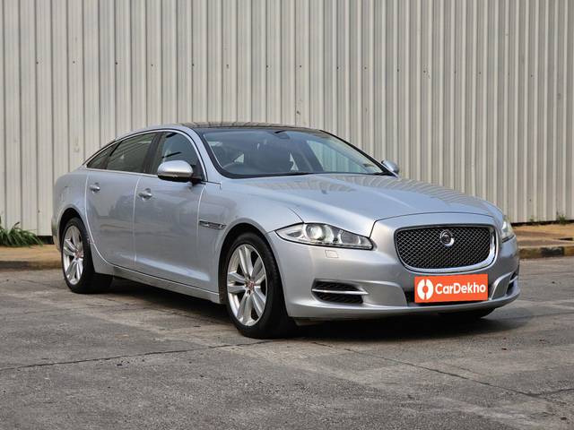 https://images10.gaadi.com/usedcar_image/3655408/original/processed_img2907600__used_car_2907600_1699086160.jpg?imwidth=6401