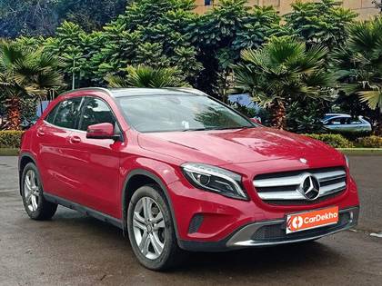 Mercedes-Benz GLA 4MATIC Mercedes-Benz GLA 4MATIC