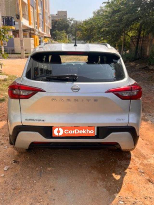https://images10.gaadi.com/usedcar_image/3655513/original/processed_e02d33fd-4f64-49f7-9b94-fce1d09f7eba.jpeg?imwidth=6402