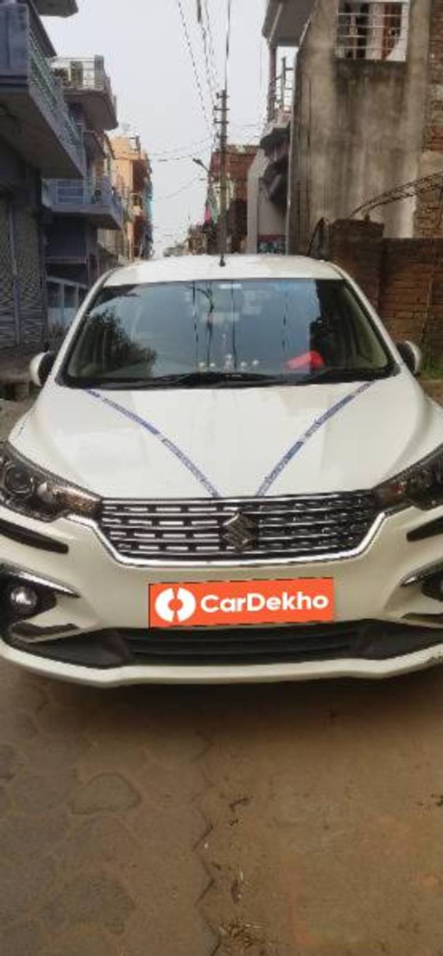 https://images10.gaadi.com/usedcar_image/3655745/original/processed_4193eabd-b4dd-4070-ba9a-332ae1d49e1c.jpg?imwidth=6400
