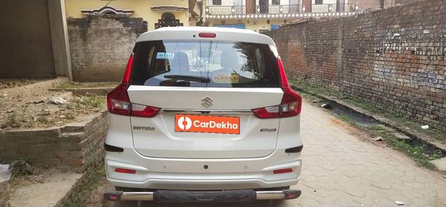 https://images10.gaadi.com/usedcar_image/3655745/original/processed_bd34edcf-5e61-4914-810b-9ceb1d35f7a1.jpg?imwidth=6401