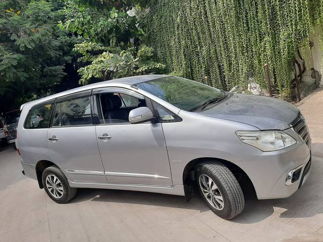 https://images10.gaadi.com/usedcar_image/3655805/original/img2907848__used_car_2907848_1699096429.jpg?imwidth=6401