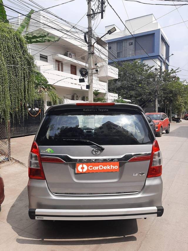 https://images10.gaadi.com/usedcar_image/3655805/original/processed_img2907848__used_car_2907848_1699096426.jpg?imwidth=6402