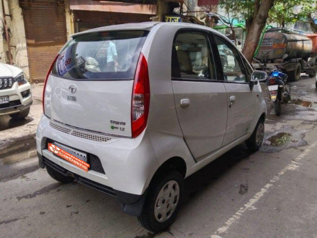 https://images10.gaadi.com/usedcar_image/3655909/original/processed_img2907910__used_car_2907910_1699098966.png?imwidth=6401
