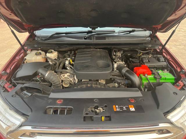 https://images10.gaadi.com/usedcar_image/3656036/original/img2907991__used_car_2907991_1699248596.jpg?imwidth=6402