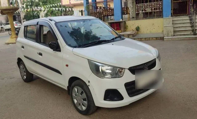 https://images10.gaadi.com/usedcar_image/3656098/original/28__4419_1698497250_53_vcc_image.png?imwidth=6400