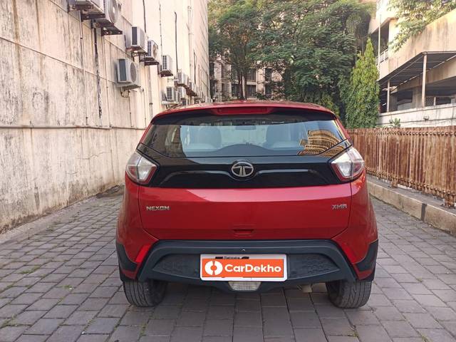 https://images10.gaadi.com/usedcar_image/3656121/original/processed_img2908041__used_car_2908041_1699105467.jpg?imwidth=6402