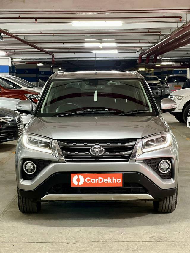 https://images10.gaadi.com/usedcar_image/3656279/original/processed_img2908083__used_car_2908083_1699112873.jpg?imwidth=6400