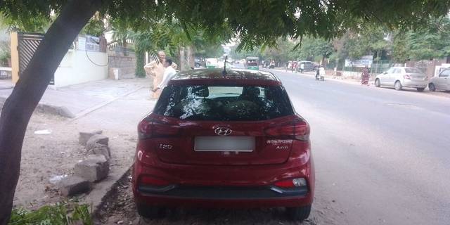 https://images10.gaadi.com/usedcar_image/3656318/original/28__VCC_1811231_96_1698498194.jpg?imwidth=6402